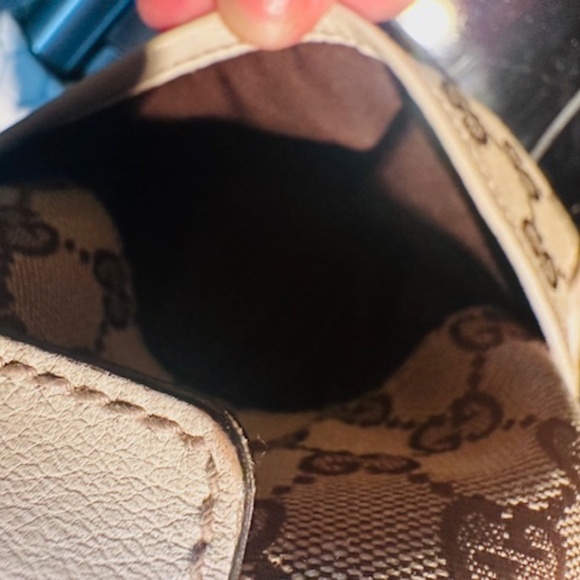 Adorable Vintage Small Flower Gucci Double Handle Bag! - Picture 12 of 16